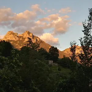 Pania Forata Ostello