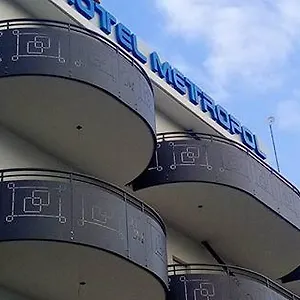 hotel-metropol-sottomarina.hotelinveneto.com/